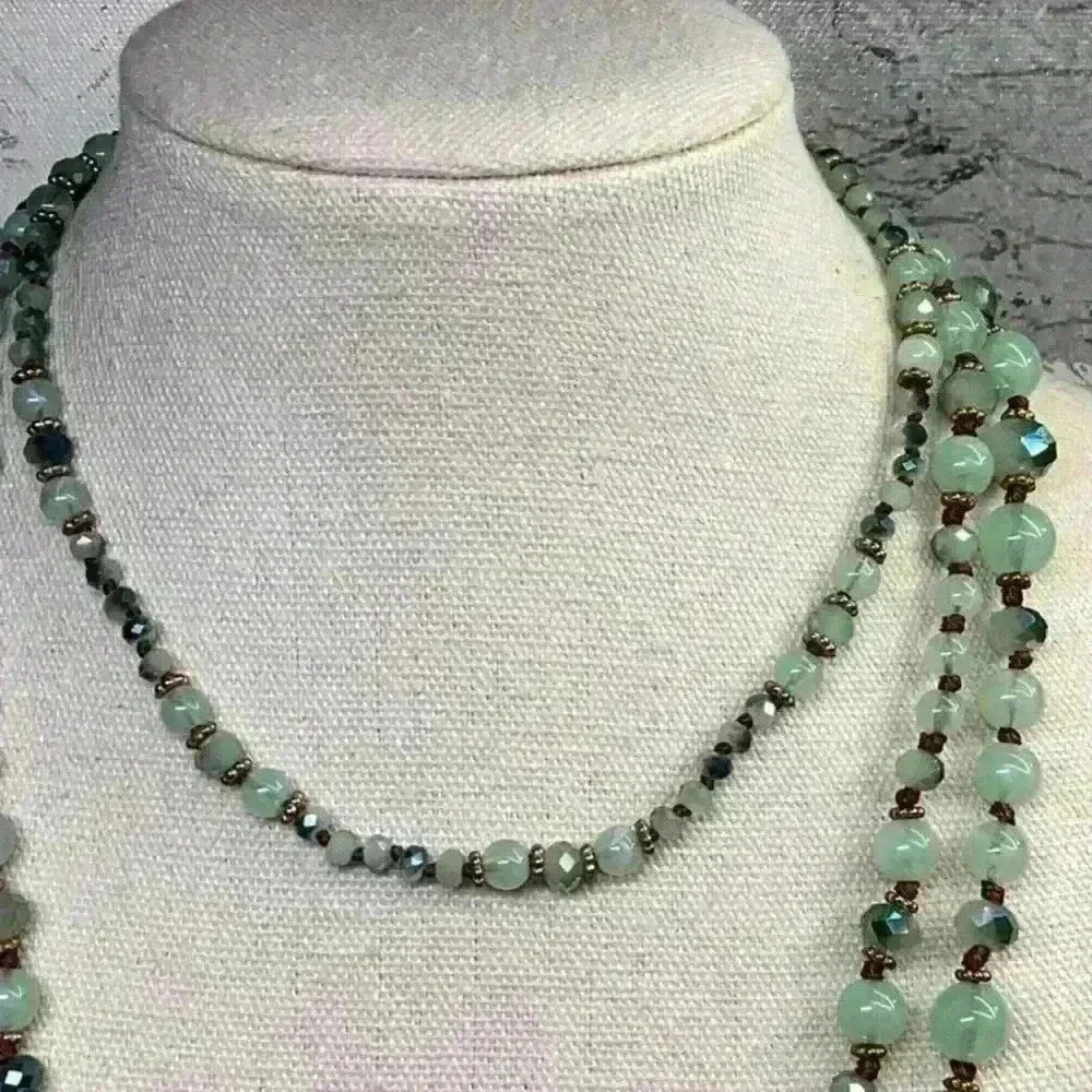 Green Beaded Necklace with AB Effect Vintage